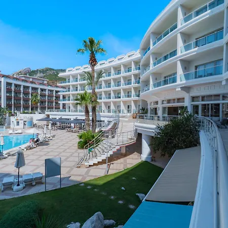 Hotel Pineta Park Deluxe