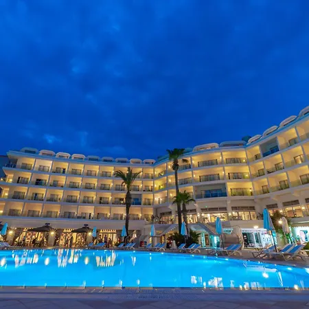 Pineta Park Deluxe Hotel 5*