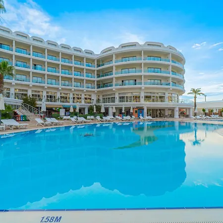 Pineta Park Deluxe 5* Marmaris