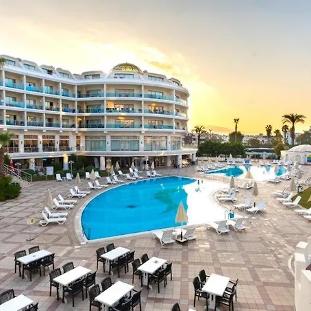 Pineta Park Deluxe 5* Marmaris