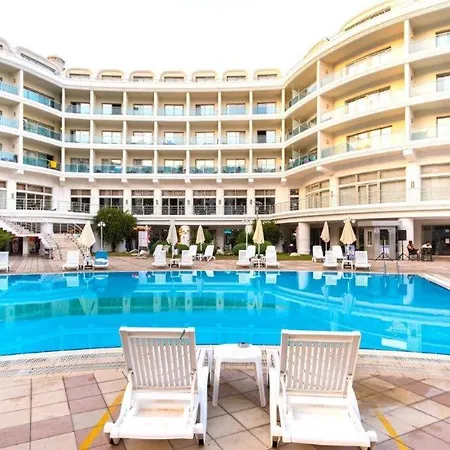 Pineta Park Deluxe Hotel