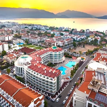 Pineta Park Deluxe Hotel 5*