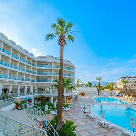 Pineta Park Deluxe 5* Marmaris